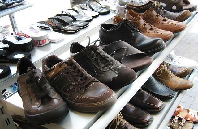 איך לבחור נעלי גברים נוחות ליום יום?